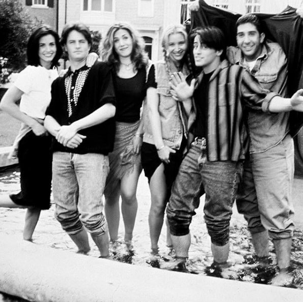 ohsoaniston's tweet photo. “they’re such family, and they’re so embedded in my heart ‘til the day i die.” 
- jennifer aniston https://t.co/YDUxrT6xfh