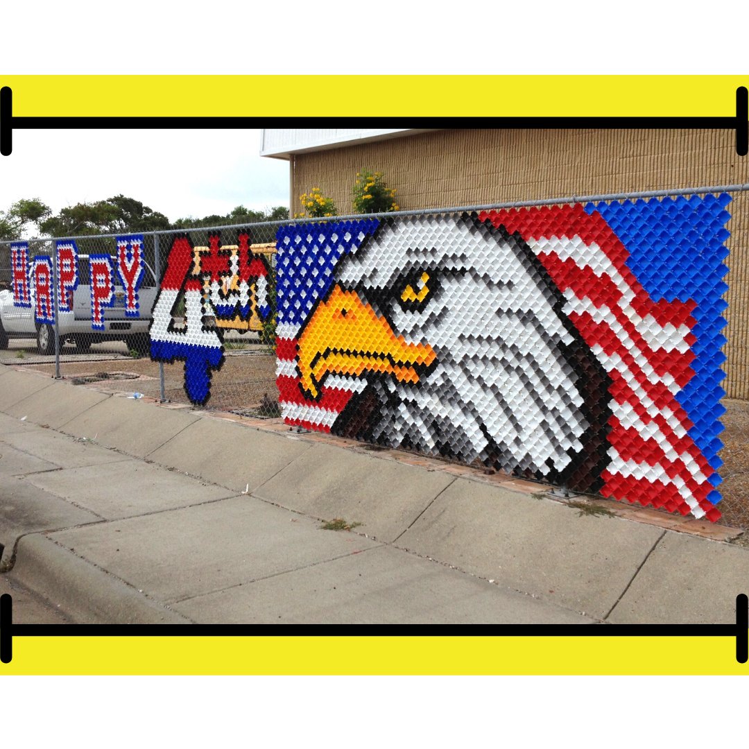 Happy Weekend, Everyone! 
Have a safe and happy 4th Of July Weekend! 
🔴⚪🔵

[Regular 3' block letters mixed with a custom 6' "4th" design and our 6' Eagle with Flag Design]