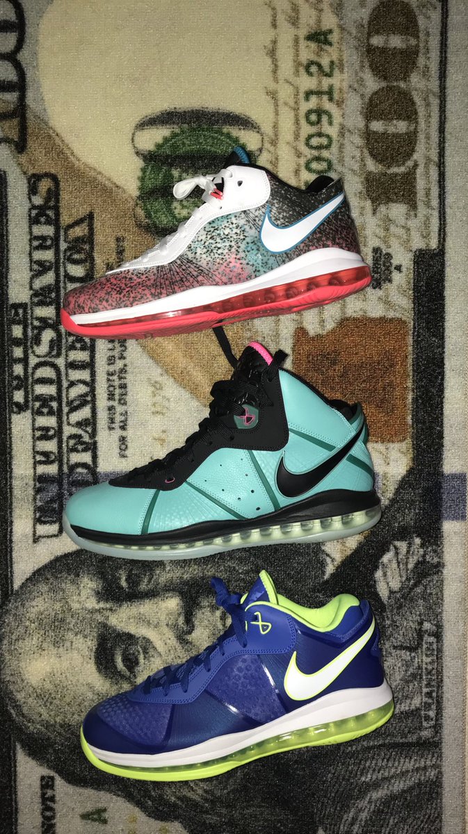 KarateKickz23's tweet photo. June Bron drops 🔥🔥🔥 #RetroBrons https://t.co/cjNzNdNISy