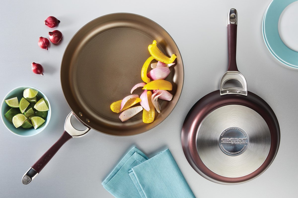 Cook fearlessly with a sleek frying pan duo built with the TOTAL Nonstick System for long-lasting food release and easy cleanup. 

Here’s our pick: bit.ly/3xdzVlp