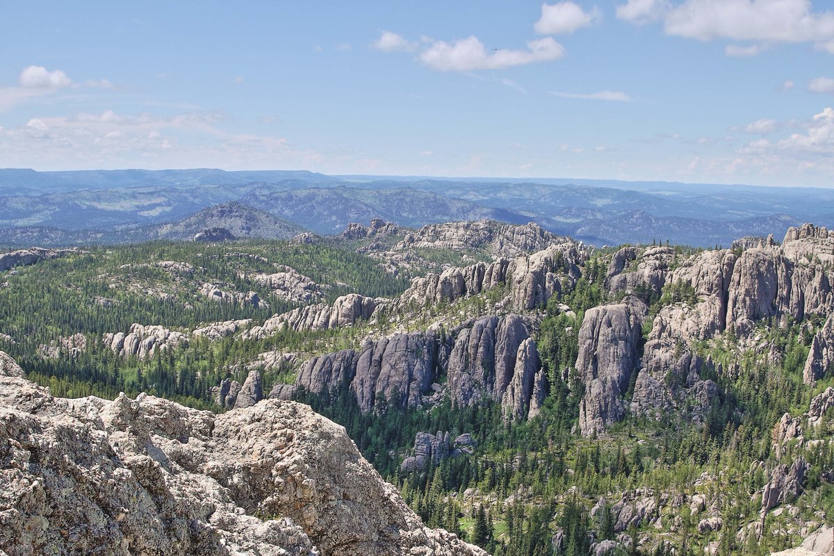 StephanFrank71's tweet photo. @spann @jbfrank_4Christ The view from Little Devil's Tower in the Black Hills today was breathtaking #blackhills #sdwx #littledevilstower https://t.co/NT5ztEPule