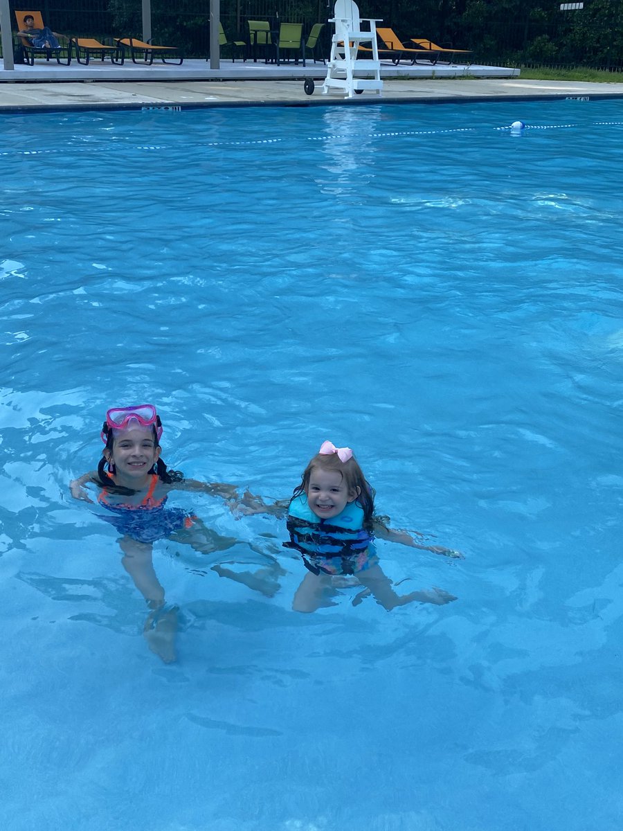 ToddOGuidry's tweet photo. #sisters #GirlDad https://t.co/dnw3tYKMEp