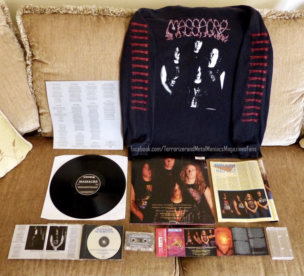 Darkvalerious's tweet image. Debut album by @MassacreBand rel July 1st, 1991 by @EaracheRecords The LP was re-released with a different cover and the #InhumanCondition EP as bonus tracks.
The cover art was painted by #EdRepka and was based on the story of the same name by #HPLovecraft #FromBeyond #DeathMetal