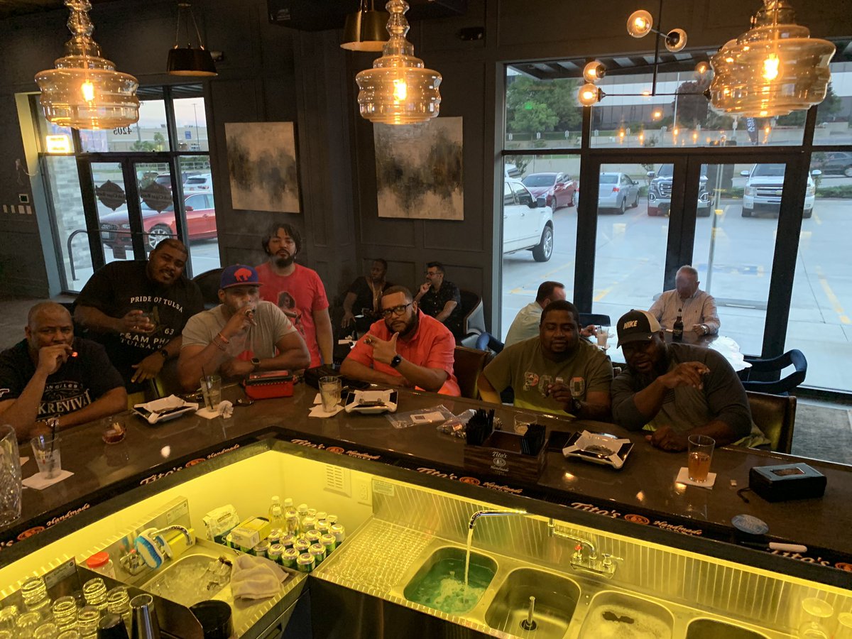 hitmanware's tweet image. If you hear any noise it’s just me and the bro’s getting down! We out hear 🤷🏾‍♂️