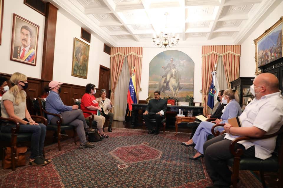 Hoy #2Jul sostuve un grato encuentro con la delegación de Socialistas Democráticos de los Estados Unidos. Durante su estadía en Venezuela, han tenido la oportunidad de conocer personalmente la realidad y los avances en materia industrial, social y turística de nuestro país.