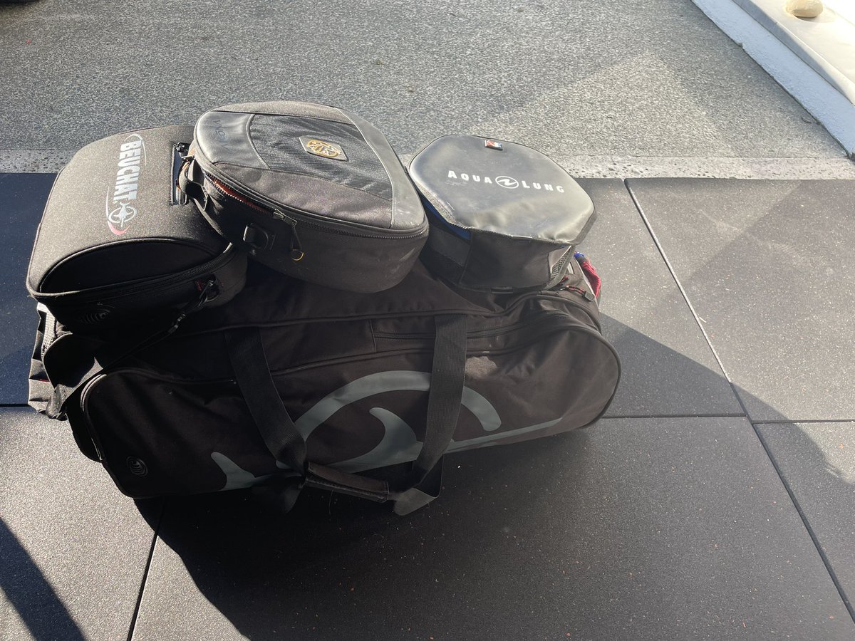 DawieO's tweet photo. What have we here…? 6 sleeps before the next #greatadventure #suninwinter https://t.co/L2D7y5X2Yk