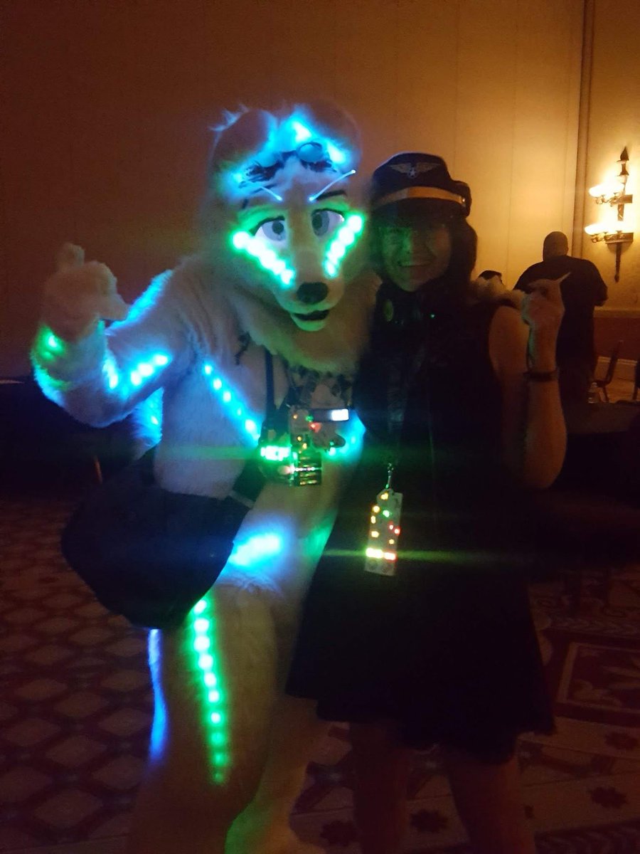mBlade_akita's tweet image. Hang&apos;n with @djjackalope at #defcon26
