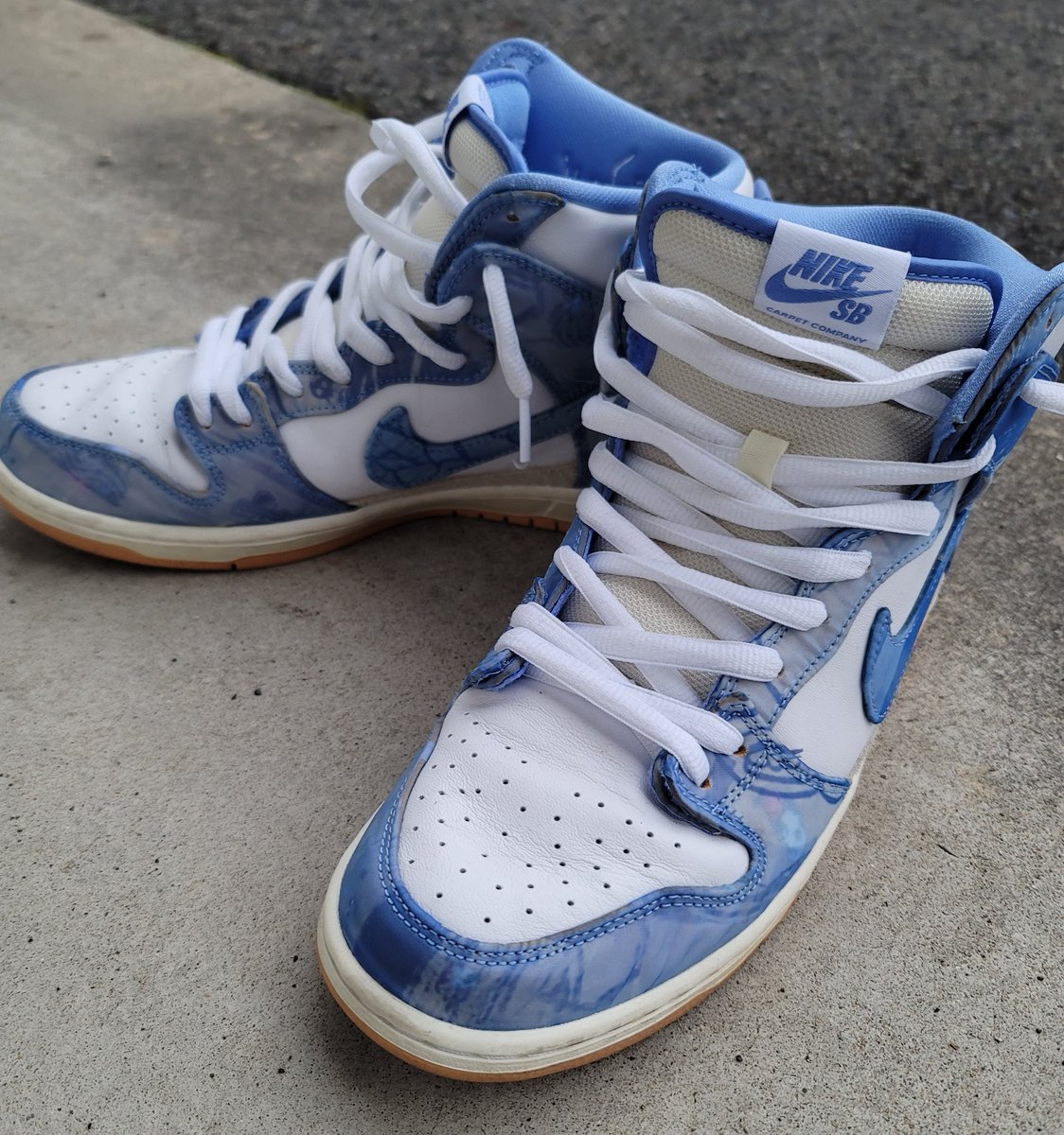ClariSS11288034's tweet photo. 雨降ってないからちょっくら外出💨
こいつで‼️
#CARPETCOMPNY
#NIKESB
#DUNK
#ROYALPULSE
#スニダン
#SNKRS https://t.co/xEPYB7KoSB