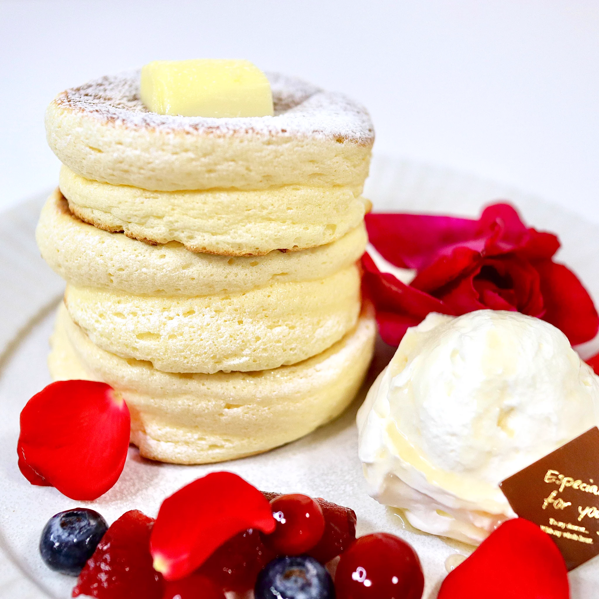 これは実践するべき！ホットケーキミックスでふわふわスフレパンケーキを作る方法！