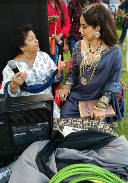 #KanganaRanaut on an inspiring memory with ace choreographer
 #SarojKhan she was like a mother figure and She was a woman who was exceptionally talented and who has been through lots of ups & downs She had a diff kind of connect with young women working & she was very protective