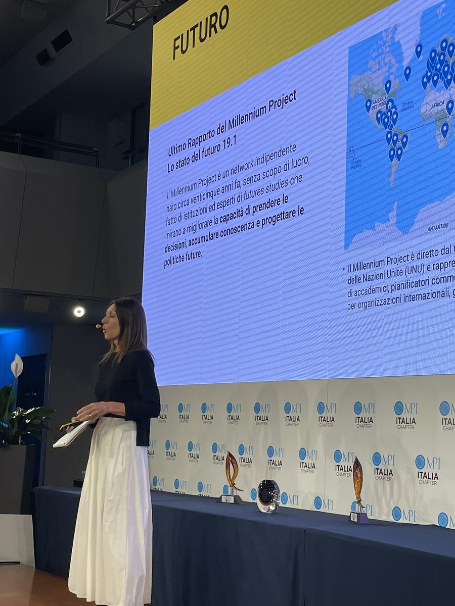 MadaMilone's tweet photo. Il cambiamento è scomodo ma indispensabile. Laura Milani Presidente @Paratissima @MPI_Italia #MeetTheChampions #mpita https://t.co/QbyvSONUXb