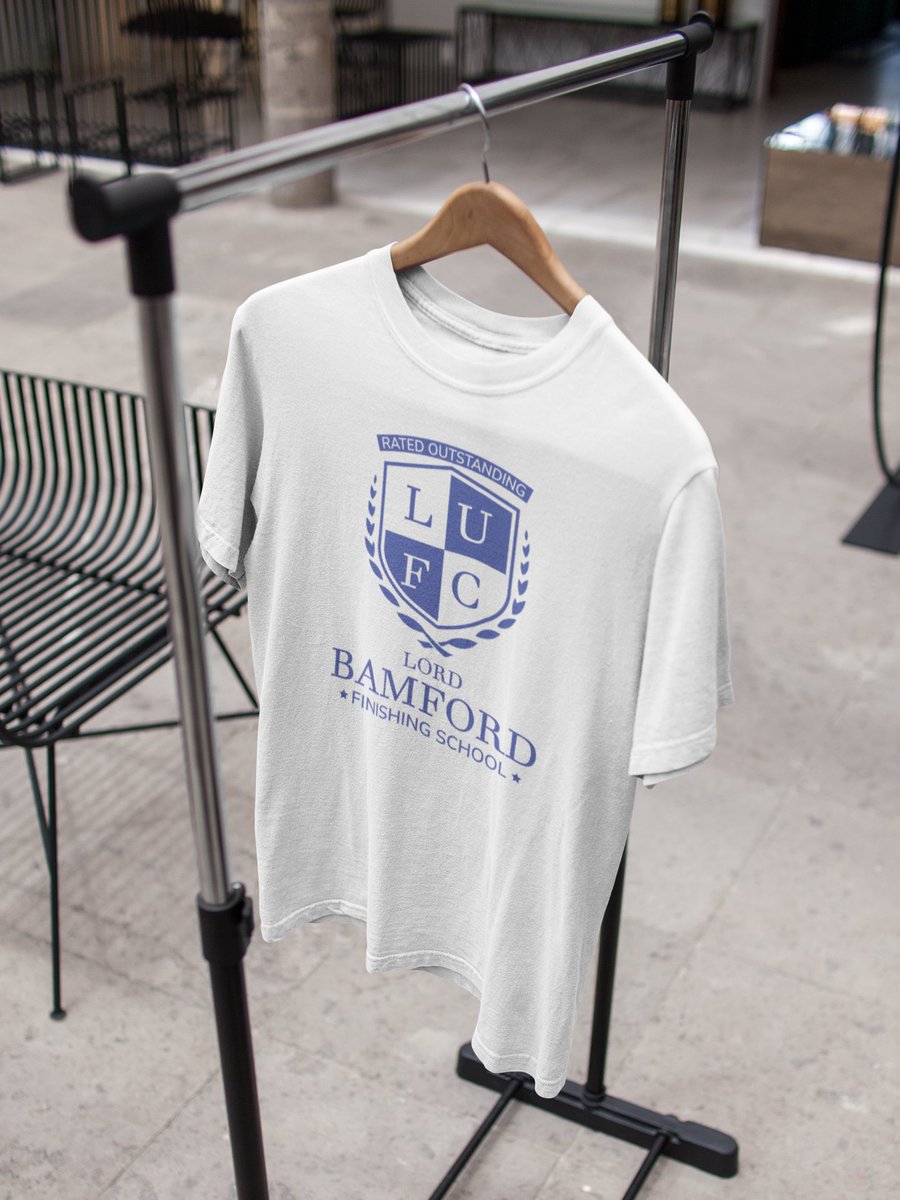 FOREVERLEEDSMOT's tweet photo. Any Paddy Bamford fans in the house! 
Win a Lord Bamford T-shirt NEW in store now 🤩 #FinishingSchool 

⚽️ Follow &amp; Retweet
⚽️ Tag a #LUFC fan 

6 fashion colours - which one you picking 🤔 https://t.co/36UKd4U7It 

Comp closes at 10.15pm tonight 

Good luck🤞😘 https://t.co/k53J1VDtxU