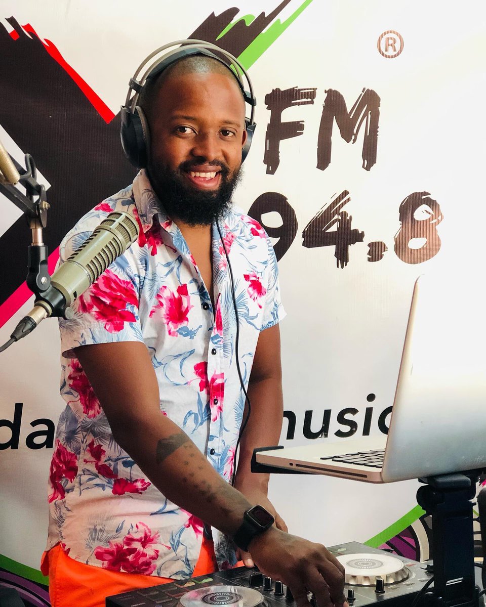 djdenzelug's tweet photo. I deejay every Thursday mixing old school music and Friday mixing African music on @XfmUG https://t.co/dLMr4NG7ET