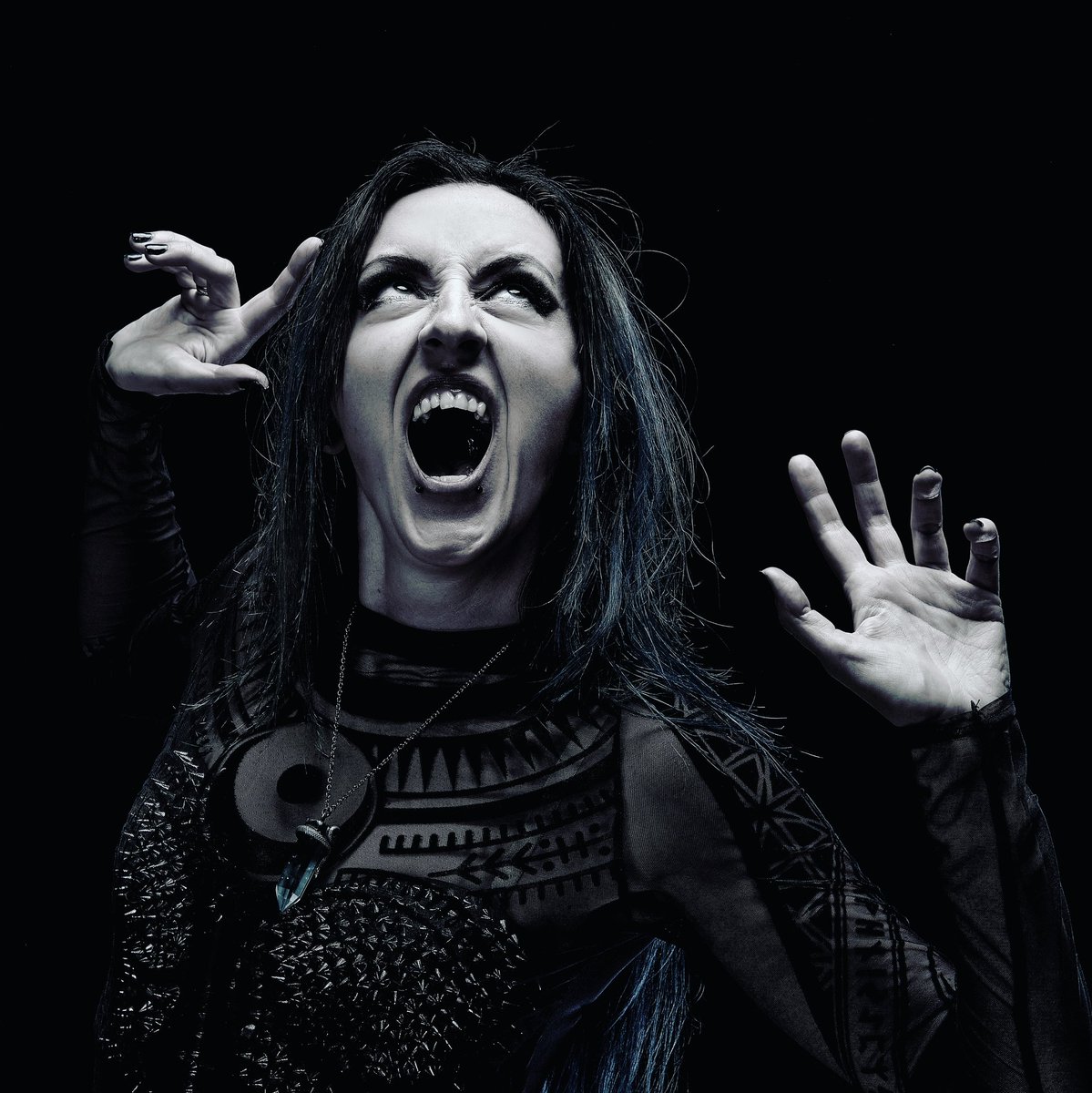 Extraterrestrial has landed 🛸 
Brand new single by Arshenic! It's here and it's angry. Check it out 👽 #Metal #newmetalrelease
id.ffm.to/extraterrestri…