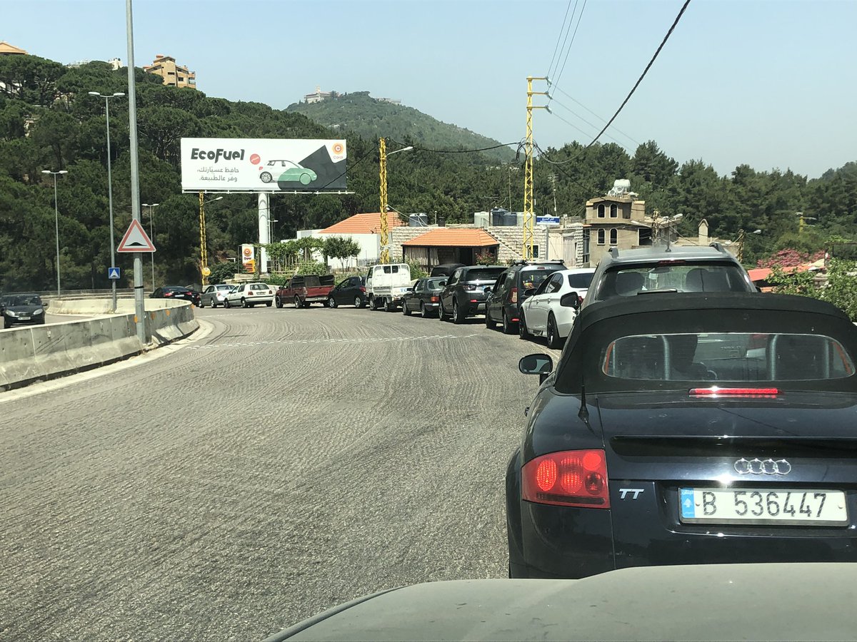 CChastenay's tweet photo. Gas station ⛽️ finally in sight! Waiting in line patiently like everyone. What are you doing this beautiful Saturday morning? https://t.co/Ak8wBKl6Gd