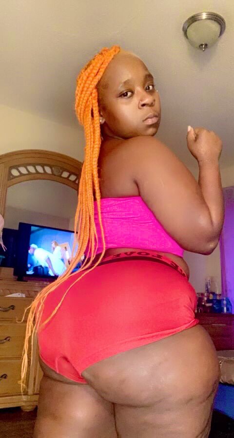 funsizethicky's tweet photo. 🍑 #thick #thickgirls #juicybooty #backshots https://t.co/q40twwDoix