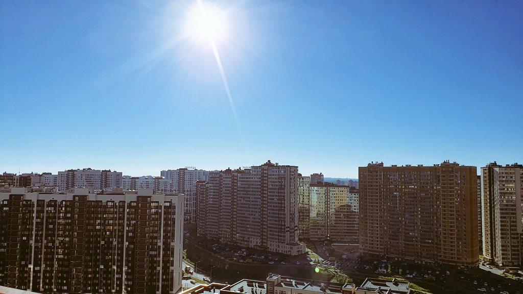 AlesaShtern's tweet photo. Истинные"родители" преисполнились и уложили ребёнка спать
"Отец" сделал заботливо бутерброды с чаем, я как истинная "мать", оценила старание, но все-таки ограбила чужой холодильник сделав рагу с мясом
Считаем, что это достойная оплата едой за доставку до дома нашего чуда
Гамма,чо https://t.co/N5wpTWuUDh