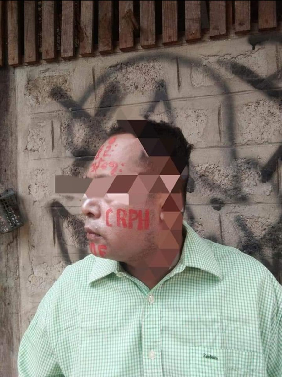 the0nlyak's tweet photo. Solo Strike was staged by pro democracy activist from #Natmauk by supporting NUG,CRPH and #PeopleDefenseForce (PDF) today!!
#WhatsHappeningInMyanmar 
#July3RevileStrike 
#MurdererMinAungHlaing https://t.co/73e9tHXmNL