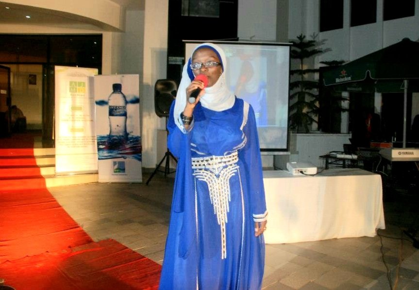 BugeseraDistr's tweet photo. Navukiye I Nyamata mu Bugesera, ni naho umuryango wanjye mugari wari utuye. Mama yari uw'i Maranyundo data akaba uwo muri Kanzenze- Josiane Iman Uwineza wamenyekanye ku izina ry'ubuhanzi rya "Miss JoJo"

#BugeseraTuribuka #Kwibuka27
1/19 https://t.co/A3yWa8N0Vv