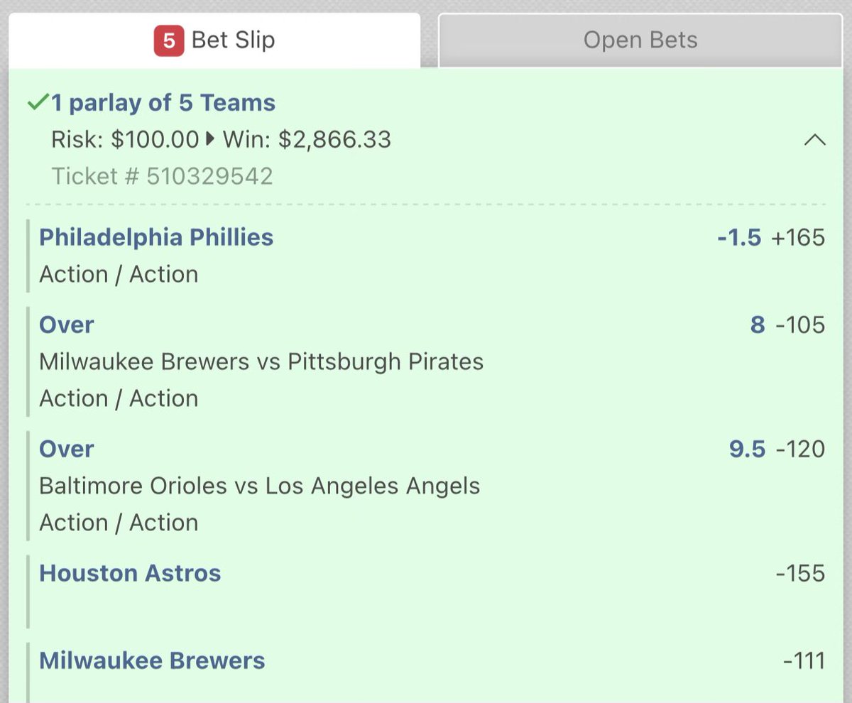 ZachFritz's tweet photo. @BSSportsbook Don’t think I’ll ever recover from this… https://t.co/sFlYeXpA1z