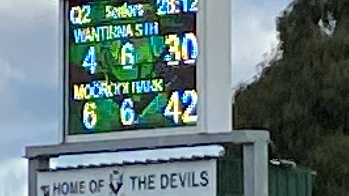 sdima_07's tweet photo. Great quarter with the wind and we hit the front. @Eastern_FNL @mooroolbarkfc https://t.co/gG6vJ3h2di