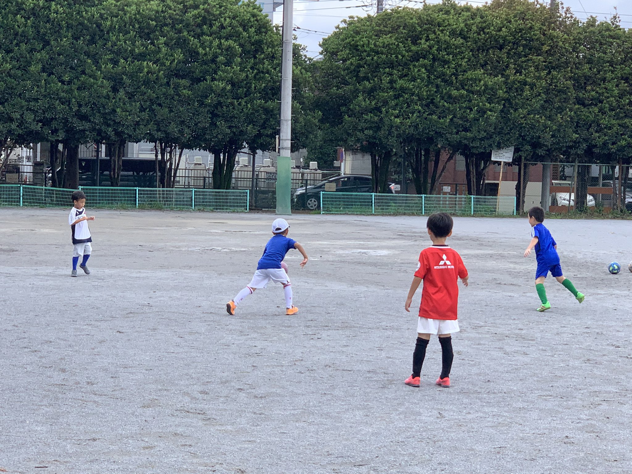 大宮早起きsss 今日はサッカーできて良かったねぇ 明日は雨かもそれないから その分思いっきりサッカー楽しもう 大宮早起き 土呂公園 土曜日練習 T Co P1sjh5dkur Twitter