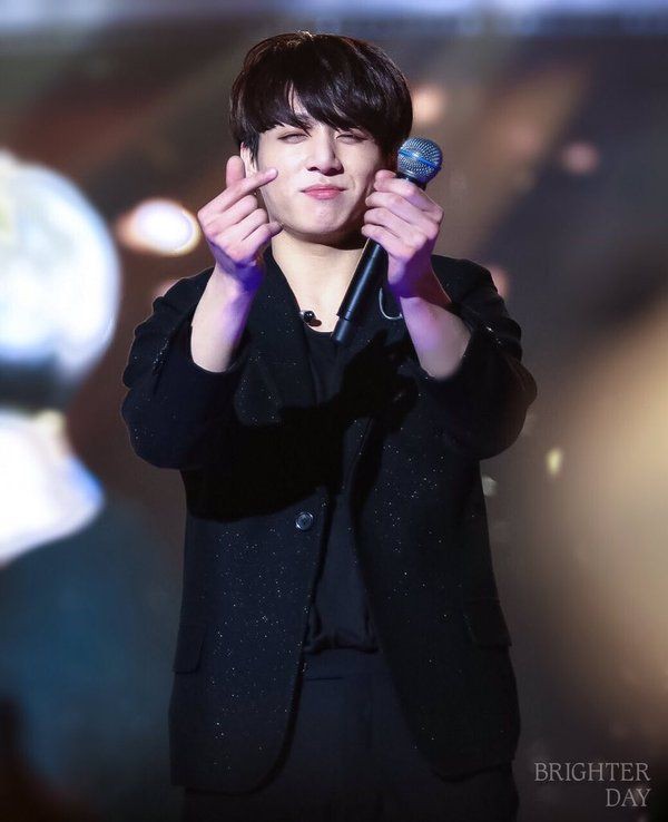 KOOKIEnCREAM's tweet photo. @itstetrisbish The purest soul alive 💜💜💜 also hears Jungkook sending you love and happiness to make your day better 😁 https://t.co/SkfcZcK3Iy