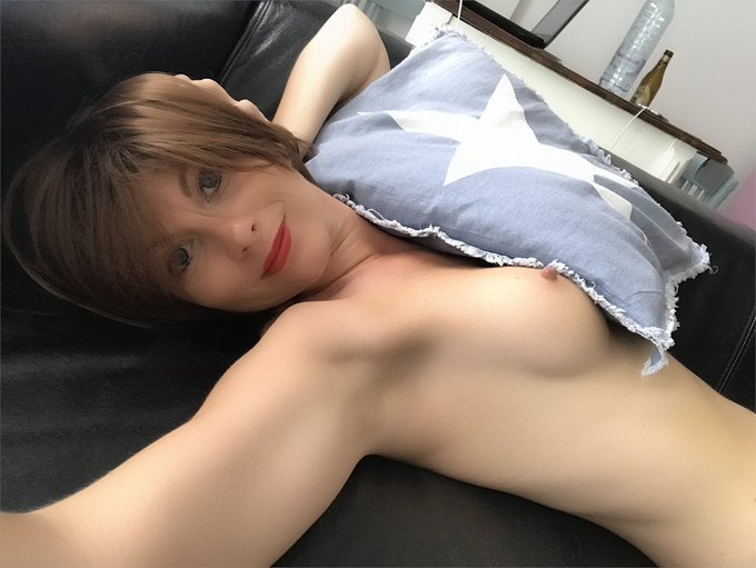 Bon week end &agrave; tous ;) https://t.co/JIrxcLkHwA<a href="/tag/rt"class="tags"><span>#rt</span></a>