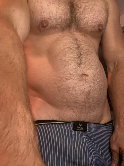 Happy, Heavy, and Horny 😉💪🏽😈 https://t.co/DjorTX3P3e<a href="/tag/bigdickproblems"class="tags"><span>#bigdickproblems</span></a>