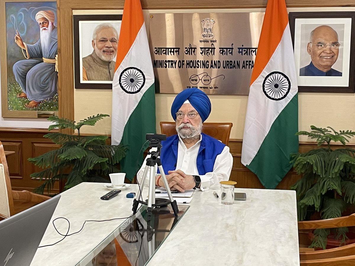 HardeepSPuri's tweet photo. We discussed ways to mainstream freight planning in our master plans, shared best practices from some of our cities &amp;decided to identify 10 freight smart cities in coordination with state govts. We are working closely with our stakeholders &amp; experts from @giz_gmbh &amp; @RockyMtnInst https://t.co/ApSBnp2GDS