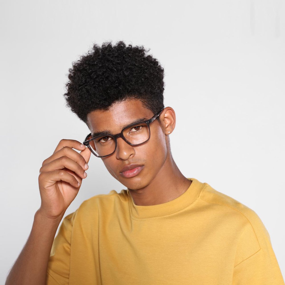 BausOptical_Ke's tweet photo. Wishing you a great weekend ahead!  #BausOptical #optical #yourbestvisionwithstyle #opticalshop #eyeglasses #baus https://t.co/R9Glp0PKcj