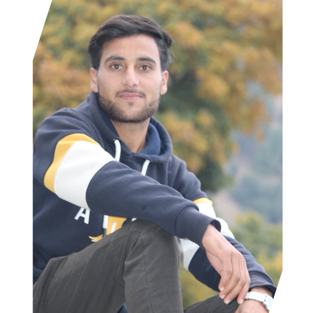 SheikhYasser2's tweet photo. #NewProfilePic2️⃣0️⃣2️⃣1️⃣ https://t.co/yXOgmgS93a
