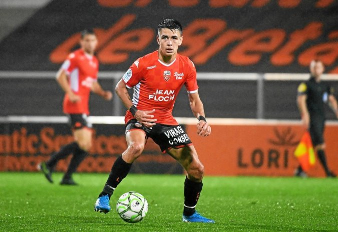 TIFootDirinon's tweet image. Nous félicitons Enzo Le Fée pour sa sélection aux JO de TOKYO.
Enzo a fait le TID 4 fois autour des années 2010.
#enzolefée #lorientfc #dirinon #football#equipedefrance#TOKYO2021