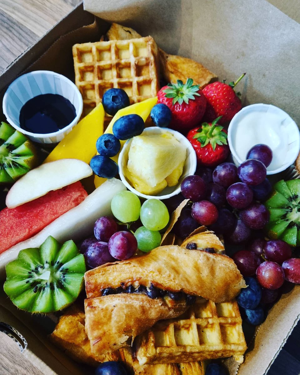 Another amazing week here at Platters2020   huge thanks to all our amazing customers . We now have 2 vans and looking to expand. And will be attending more businesses locally . Pictures are of our new wedding breakfast boxes.  Look stunning and ideal for any special occasion  ❤