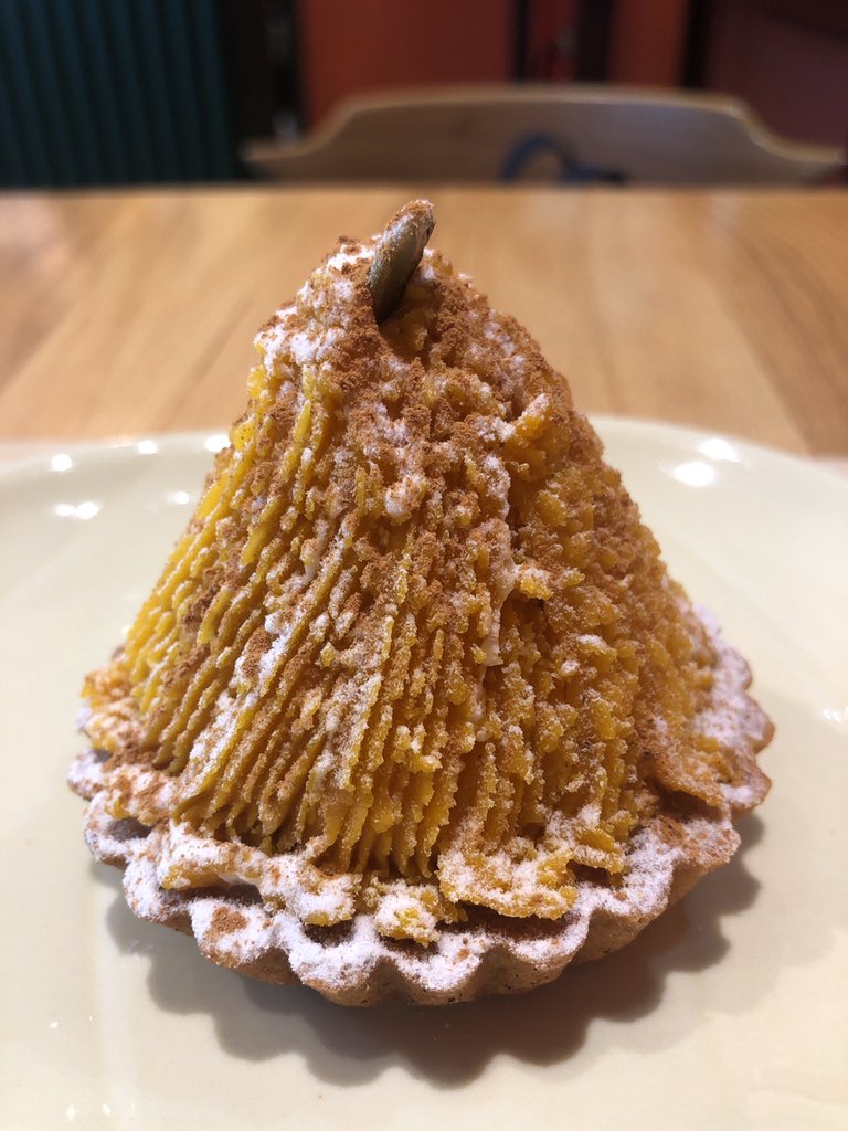 Yuki ご近所のかぼちゃスイーツ専門店 かぼちゃのモンブラン 手作り感があって好き カボチャ T Co Mpvtyltawx Twitter