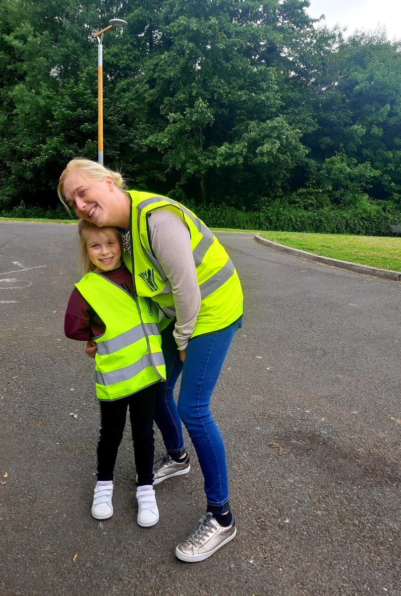 ConnsGreenway's tweet photo. We had a great morning with @PlantPlayBangor in #CSLSquare having a go at some fun science experiments and even making edible gummy sweets π§«π§ͺπ¬
We were also in #OrangefieldPark hosting a community clean up so a big thank you to all those who joined us π
#LoveYourGreenway https://t.co/FisSqG2pea