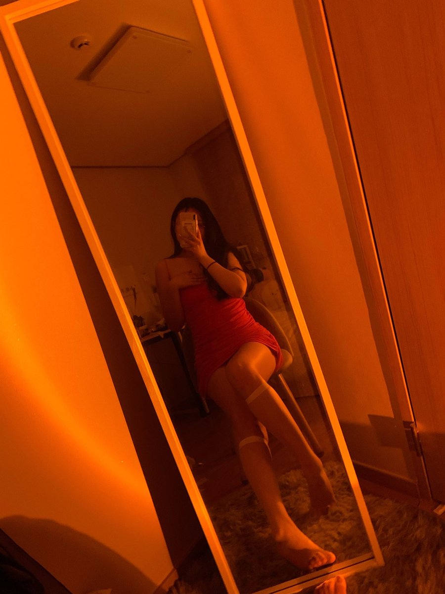han__nah___'s tweet photo. 胖好像不是显的  唔
#韩国 #首尔 https://t.co/sXdJmkchBv