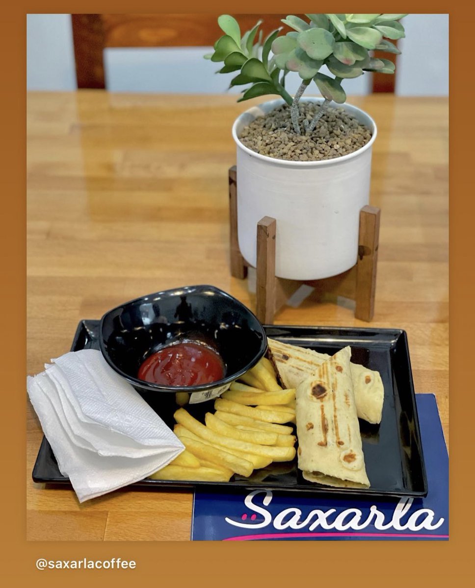 SaxarlaCafe's tweet photo. It's already late in the afternoon and we can hear your stomach grumbling...it might be the right time to pass by #SaxarlaCafe https://t.co/2n4KC0M3io