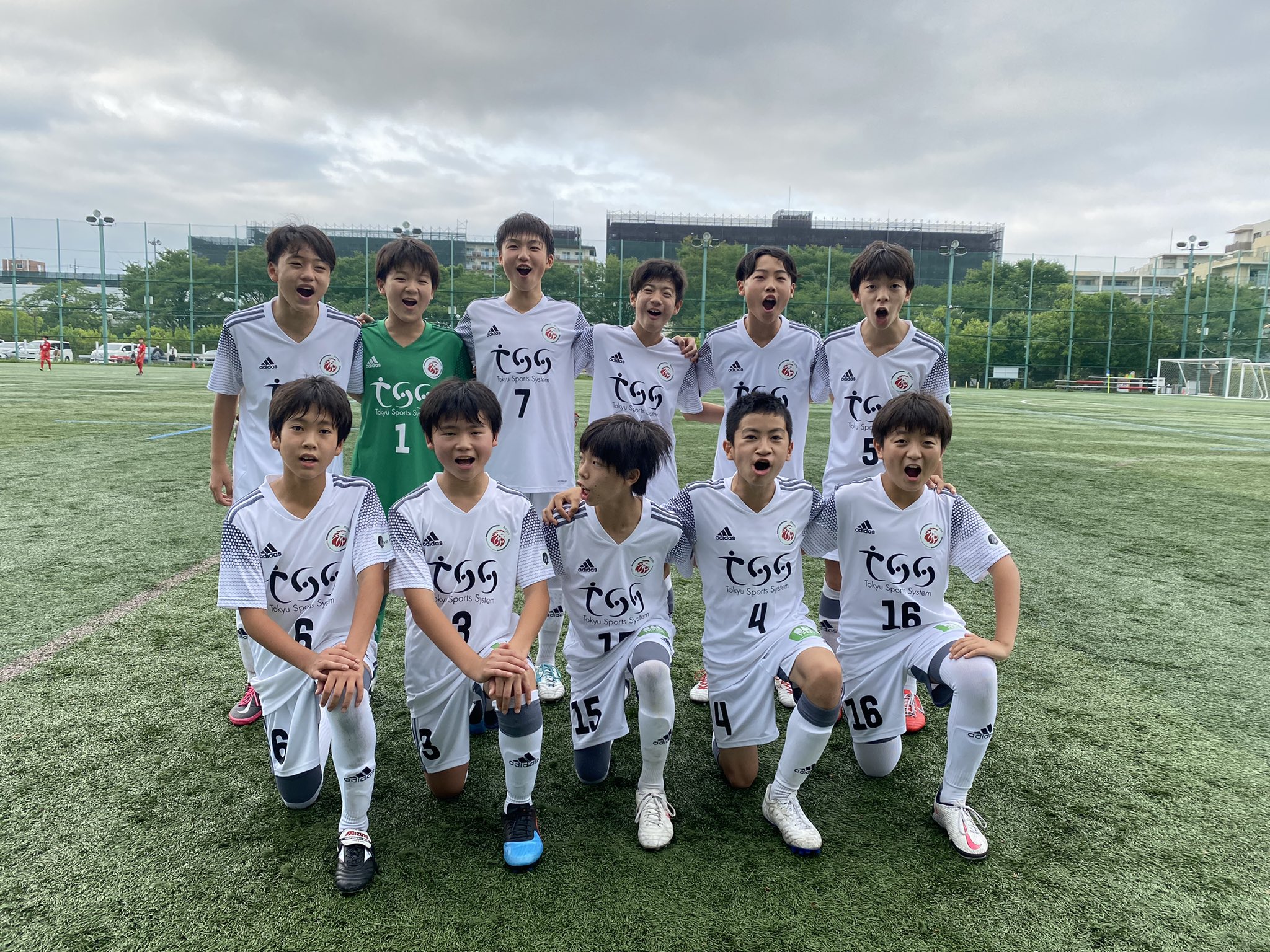 東急sレイエスfc U 13関東リーグ1部 21 7 3 三菱養和sc調布 2 1 これまで積み上げてきたことを一人一人が自信を持って発揮し 粘り強く戦うことができました この勝利を次節にも繋げていきます 東急sレイエスfc サッカー U13 関東リーグ 1