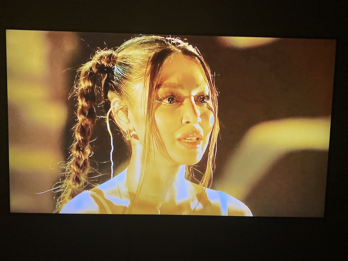 _denisegail's tweet photo. @hello_nadine #AbsoluteMadnessConcert 💕✨ https://t.co/HNP7Br4dSU