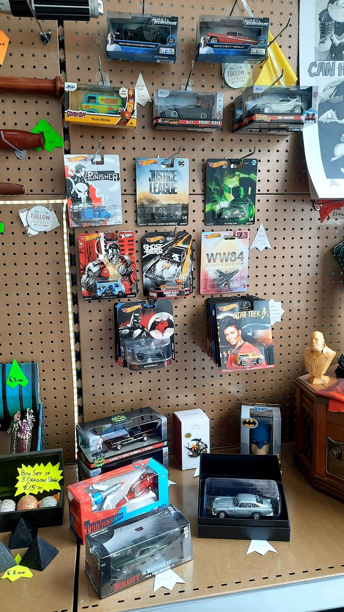 MartsCuriosity's tweet photo. New in this week, hot wheels and die cast cars. From your favourite movies and TV series 
#fastandfurious #Batman #StarTrek #knightrider #BackToTheFuture #dccomics #marvel #jamesbond https://t.co/ox45URZ1Mf