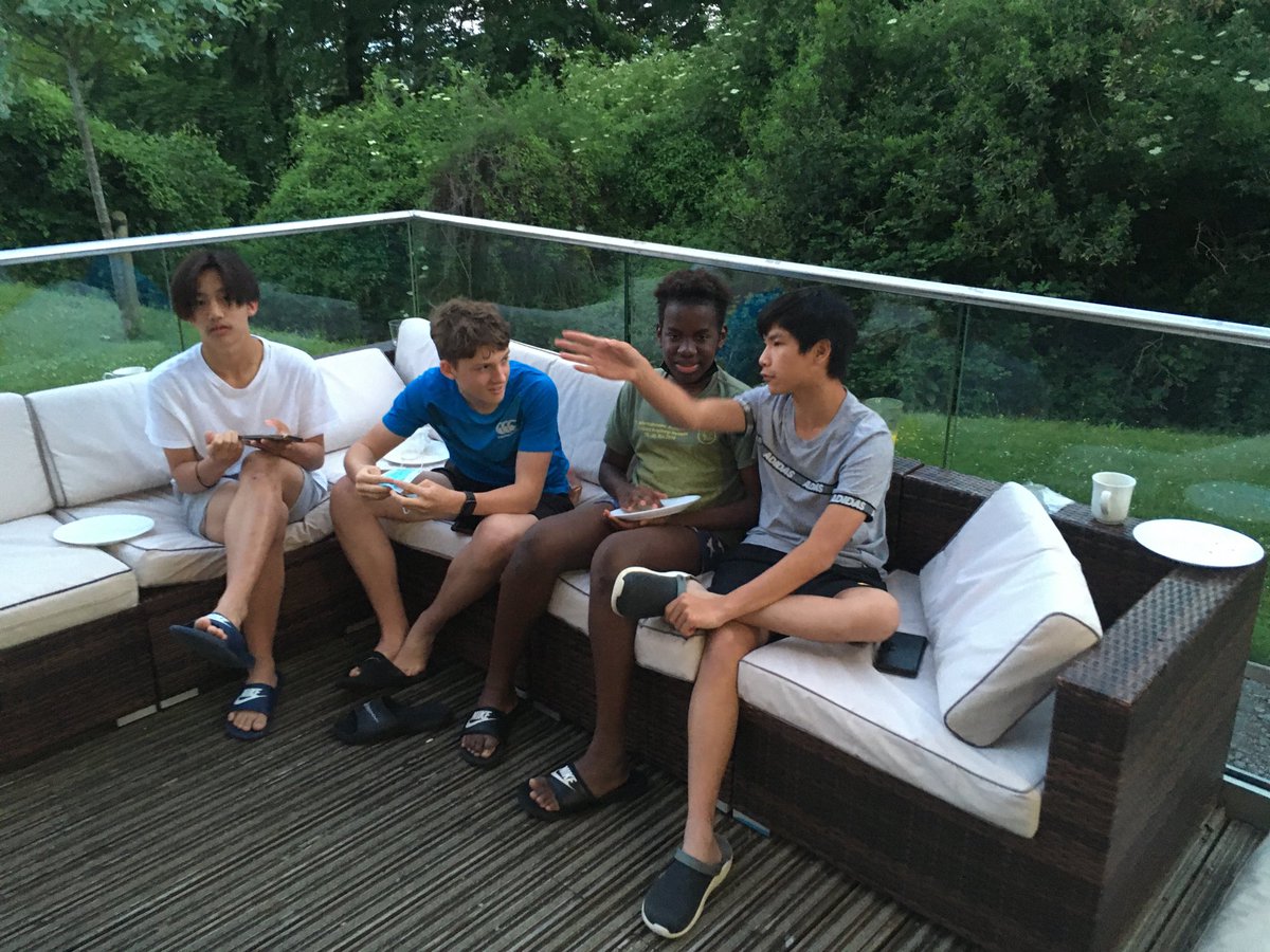 KWS_HallHouse's tweet photo. Some of our year 9 boys out on a warm evening, enjoying our barbecue 🍗 🍔 and more importantly, each other’s company  #hallhouseheroes #international #uk #hongkong #thailand #nigeria #onefamily https://t.co/AxPlfcXQfZ
