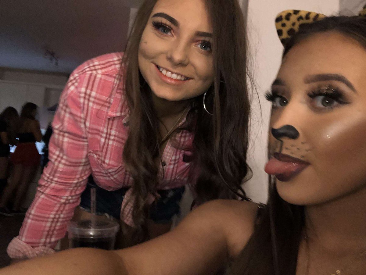 Ciaraathomsonn's tweet photo. Happy birthday gorgeous @livmorton03 , Hope you have the best day you deserve it love you will defo be celebrating soon as we can! sorry for the old photos🤍🤍 https://t.co/NiD8XVEcpc