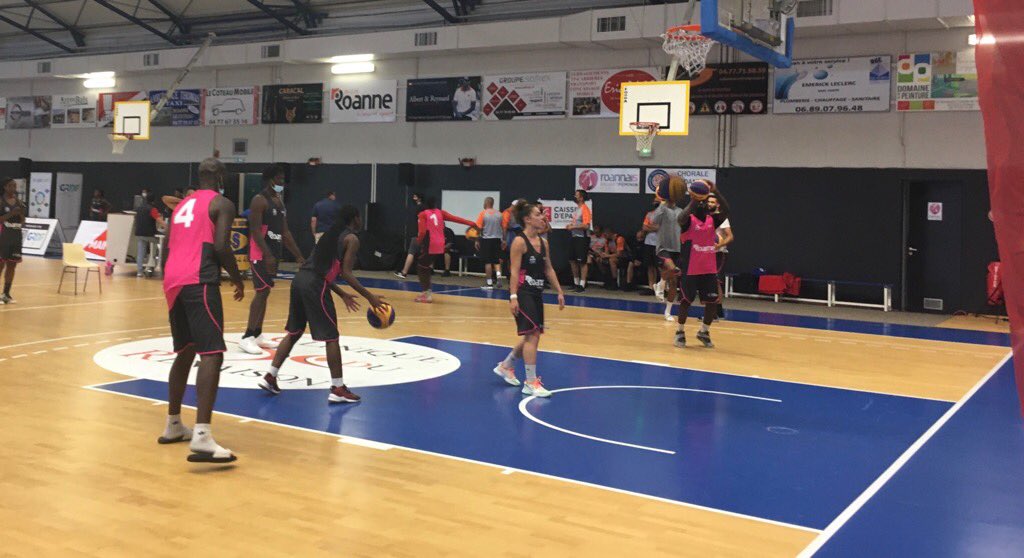 Présentation, ce matin du Label Ville Active et Sportive aux élus de la région de Roanne à l’occasion de l’Open 3.3 de la FFBB #labelVAS #Roanne #ffbb