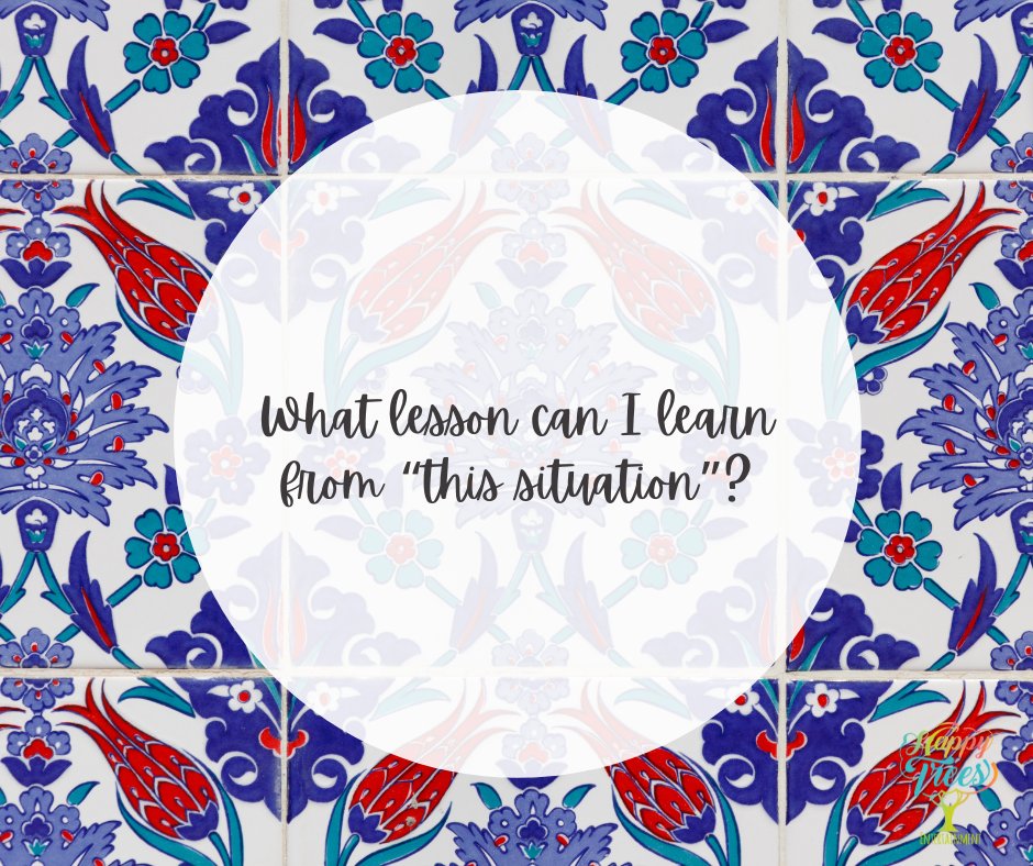 happytrees_ent's tweet photo. Positive questions to ask yourself every morning to change your mindset and bring yourself closer to your goals! Take some time to think about your answers and get clear on them by writing them down. 

©: @throughthephases.com
.
.
#journaling #lawofattraction #selfcare #soulcare https://t.co/LJ6Y1VAE1i