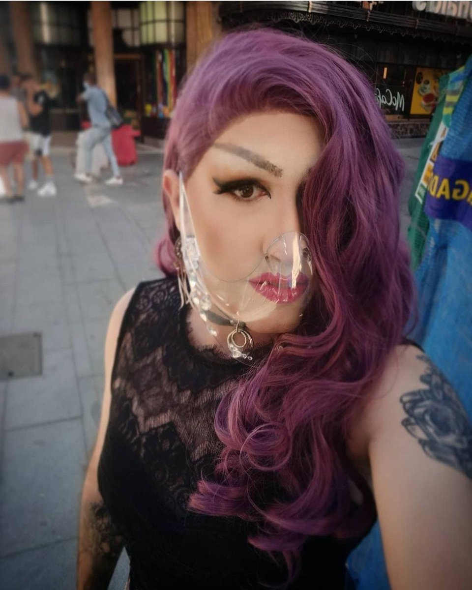 Kertochan's tweet photo. Como diría Jared Leto: "Frooom yeeeesterdaaaay..." #Drag #KerryCopollo #MADO https://t.co/Z1GVvTawjb