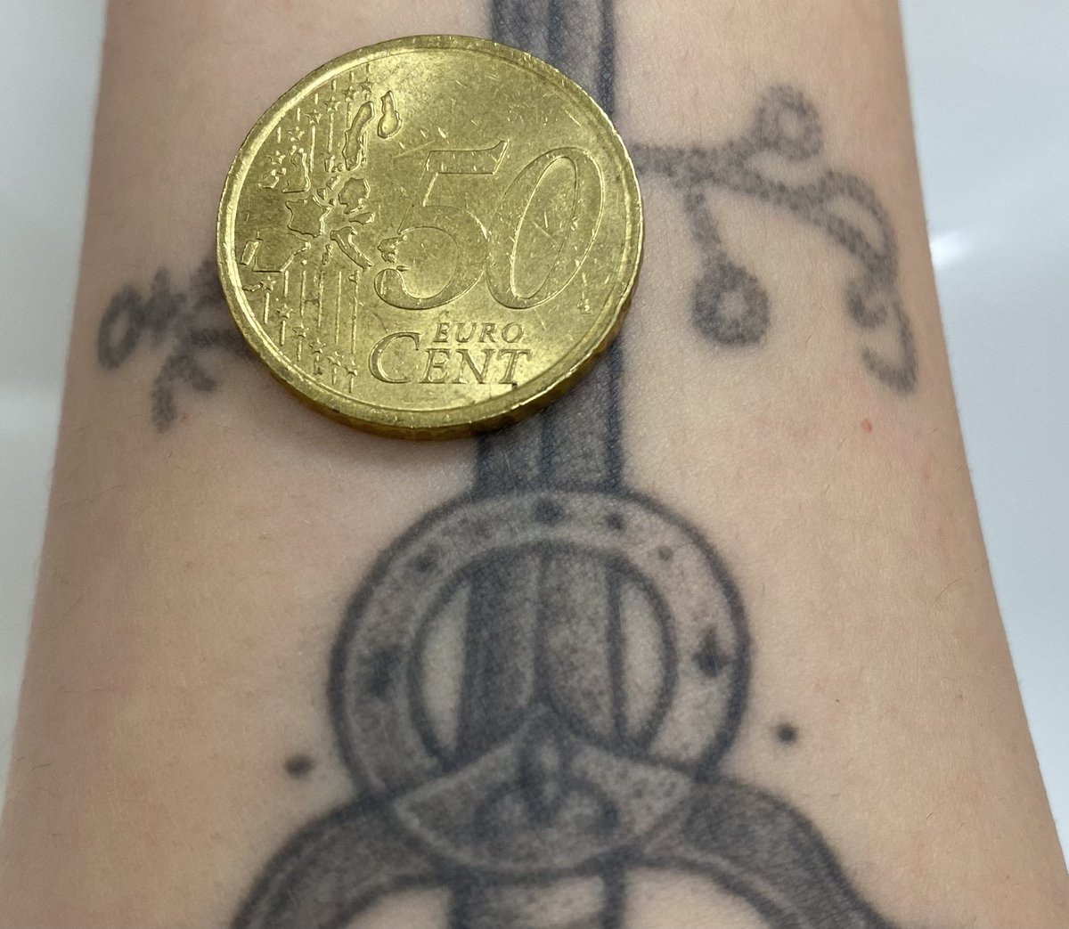 Temporäres Tattoo mit antiken Symbolen, hält bis 15 Tage, magischer,  wasserfester, semi-permanenter Aufkleber mit neuer Technologie. - AliExpress, image size:1200x1043