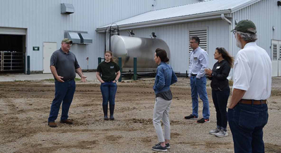 KBSLTER's tweet image. Over the past few weeks, @KelloggBioStn hosted tours for Rep. Christine Morse @Vote4Morse, Michigan State University trustees Diane Byrum and Melanie Foster, and MSU Provost Teresa Woodruff.

We appreciate the time they took to learn more about what we do! #MSUKBS #KBSLTER