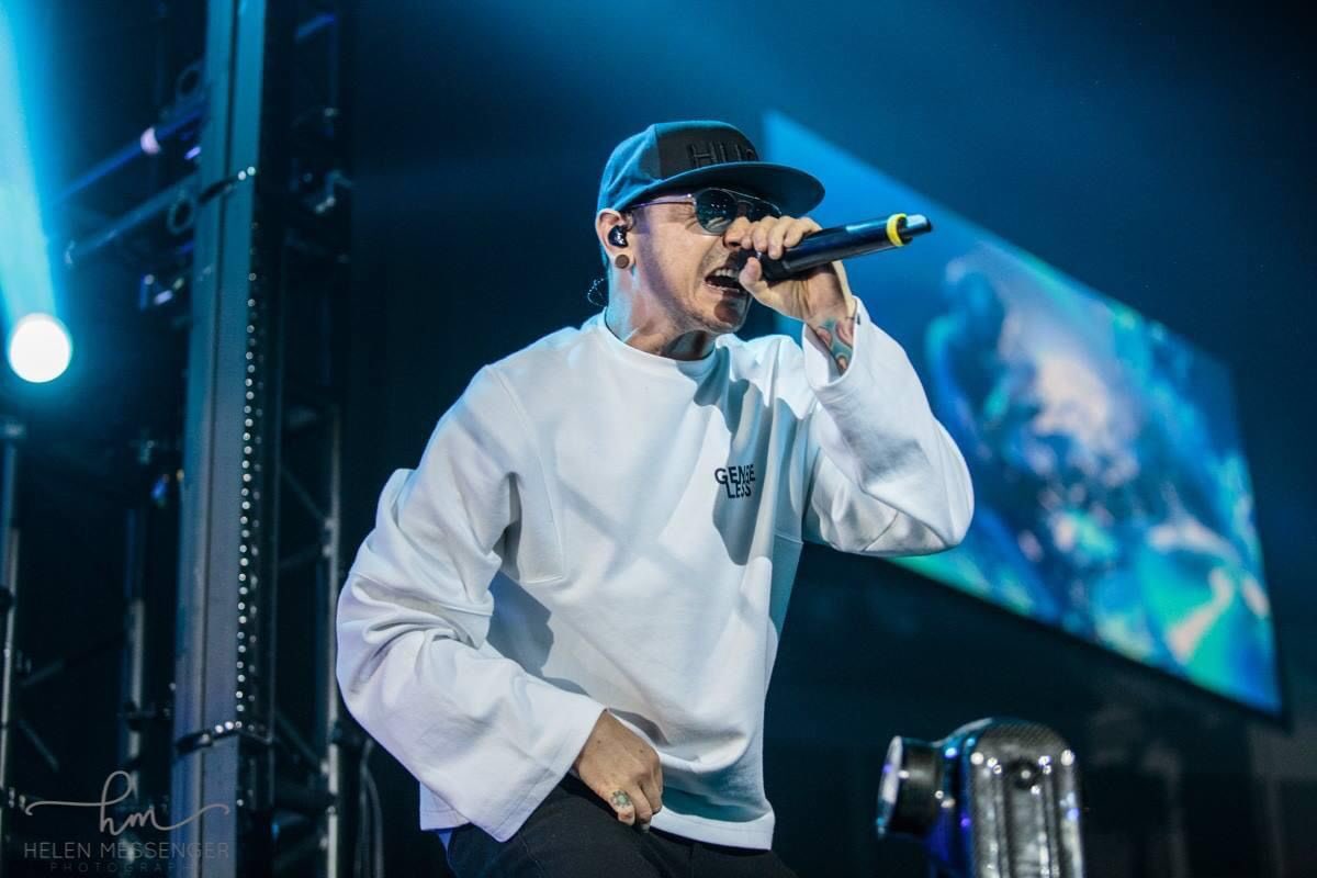 LinkinParkPlus's tweet photo. On this day 4 years ago:

📅 July 3rd, 2017 - Linkin Park One More Light Tour in London

📸: 1, 3 Helen Messenger, 2, 4 @RobertSutton_ 

Full gallery -> https://t.co/dVUO8KVVVj https://t.co/8qGTJkYmef