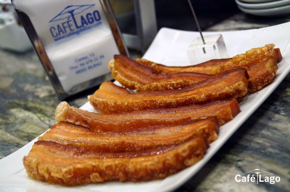 cafelagobilbao's tweet photo. YEAH!!! 😃 Los sábados merecen celebrarse en condiciones. 😉 ¿Qué tal si le damos al #torrezno? 🥓
¡Apúntate al #TorreznoPower! 💪🏼
#TorreznoSoria #pintxos #Bilbao https://t.co/6JNhgBZXhc